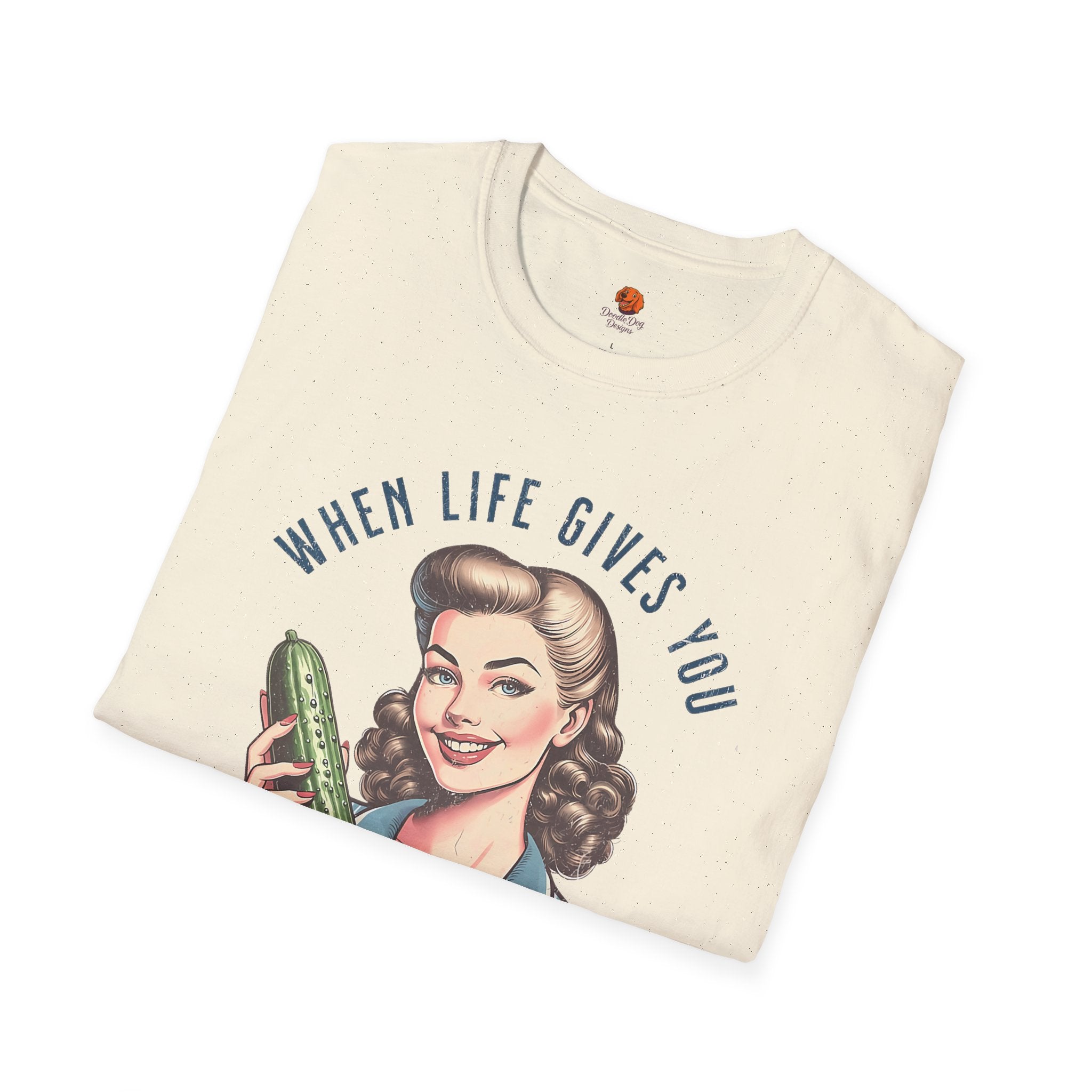 T-Shirt — “When Life Gives You Cucumbers” Vintage Retro Kitchen Tee